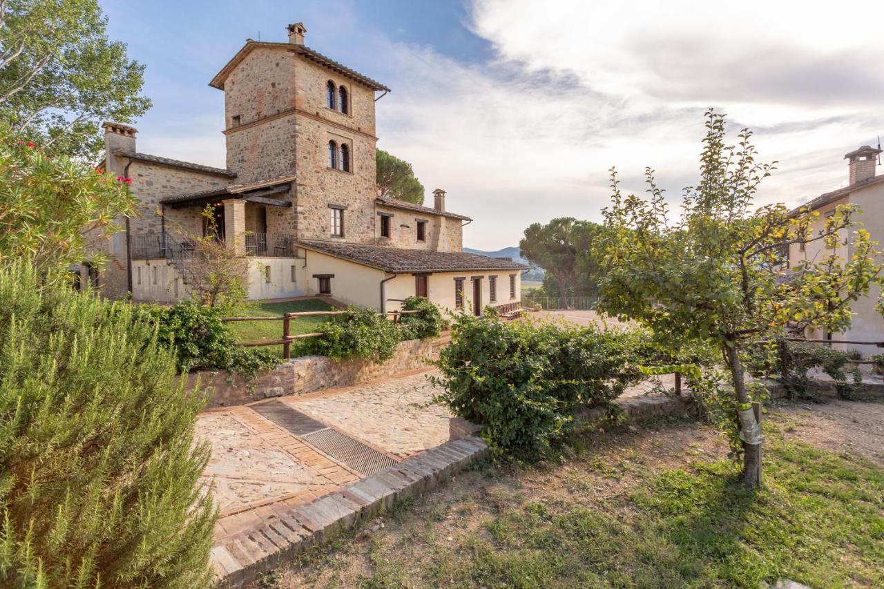 Gh Borgo Pulciano Agriturismo Montone  Exterior photo
