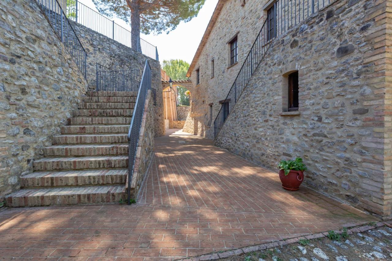 Gh Borgo Pulciano Agriturismo Montone  Exterior photo