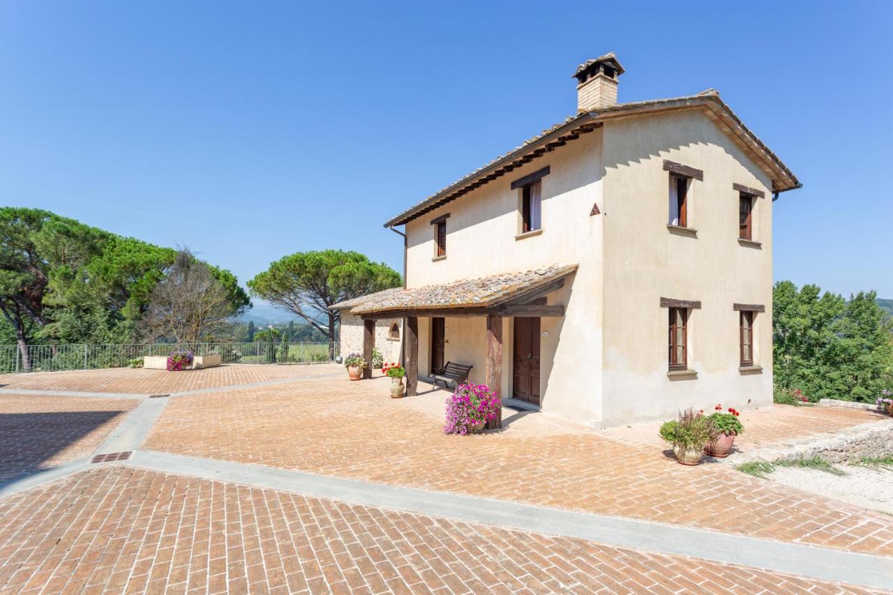 Gh Borgo Pulciano Agriturismo Montone  Exterior photo