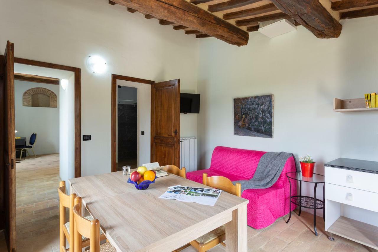 Gh Borgo Pulciano Agriturismo Montone  Exterior photo