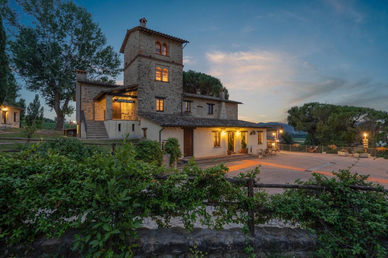 Gh Borgo Pulciano Agriturismo Montone  Exterior photo
